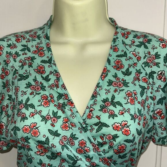 Vtg 70s The Red Eye Green & Red Floral Knit Cropped Wrap Flutter Sleeve Top - Picture 2 of 7